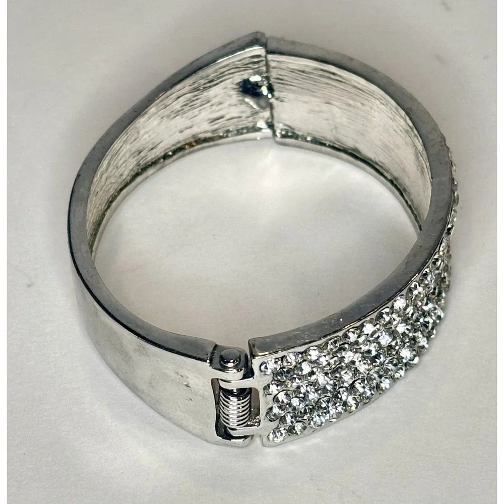 Vintage Silvertone Crystal Wide Hinged Bangle Bracelet